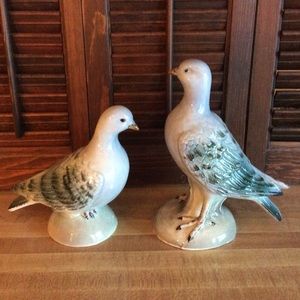 Vintage Norcrest  Japan (A-256) Porcelain Pigeons